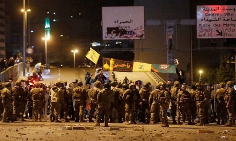 إطلاق نار بين انصار حزب الله والمتظاهرين لليلة الثانية على التوالى