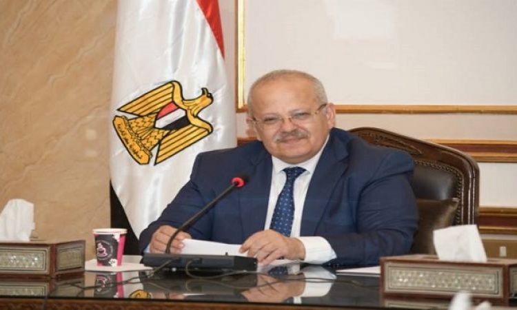 رئيس جامعة القاهرة يتابع خطة تطعيم الطلاب ضد كورونا