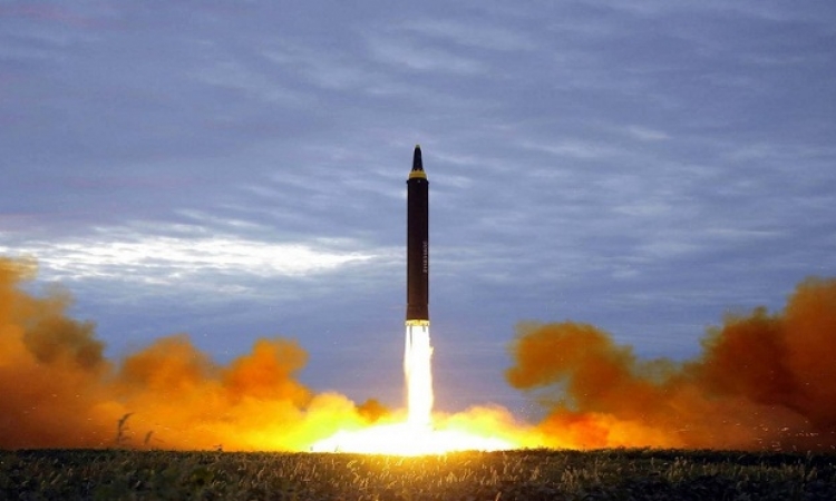 كوريا الشمالية تعلن إجراء أكبر تجربة صاروخية بعيدة المدى منذ 2017