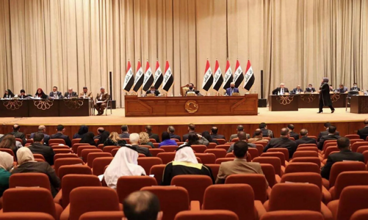أزمة الرئاسة العراقية تفتح الباب أمام سيناريوهات خطيرة