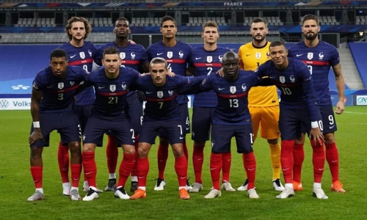 فرنسا تسعى لتأكيد صدارة المجموعة الرابعة أمام الدنمارك