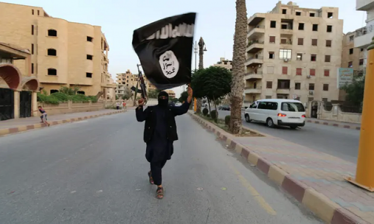داعش يعلن رسميًا مسئوليته عن 34 عملية في جنوب سوريا منذ يوليو الماضي